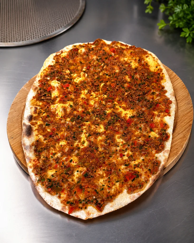 Frisch gebackener Lahmacun